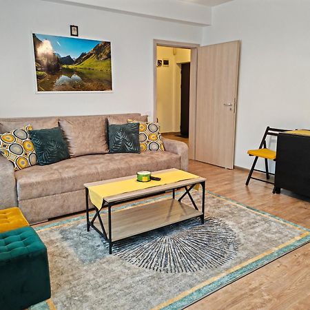 Cozy Apartment In Rasnov Εξωτερικό φωτογραφία